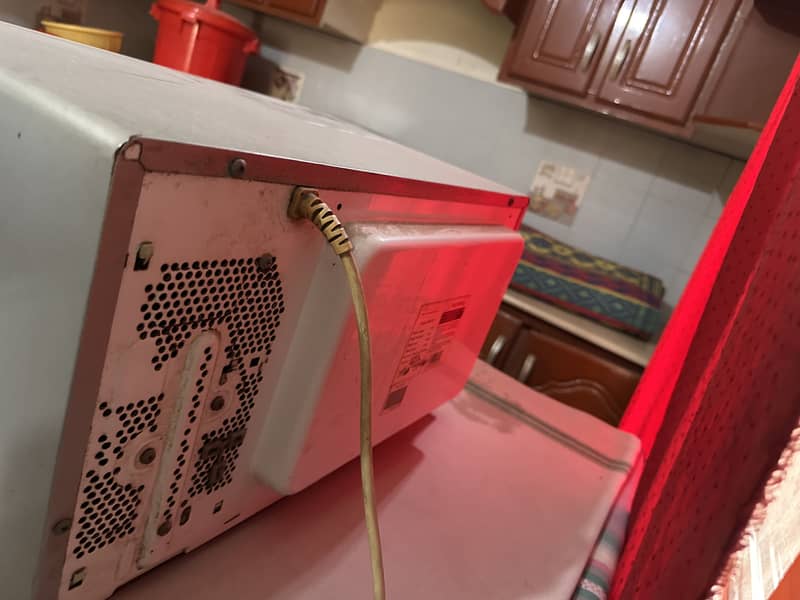 Microwave 1