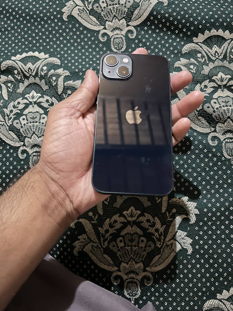 Apple iPhone 13 1