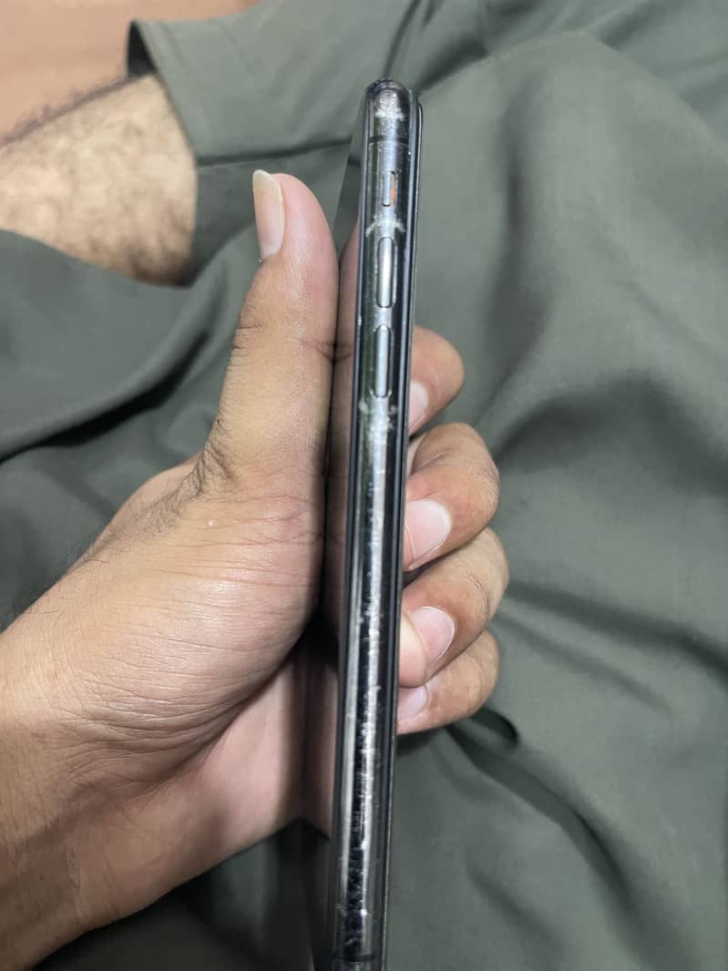 Apple iPhone X 2