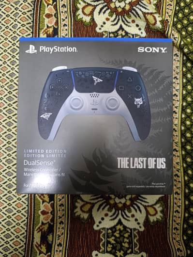Dualsence the last of us limited edition controller NEW