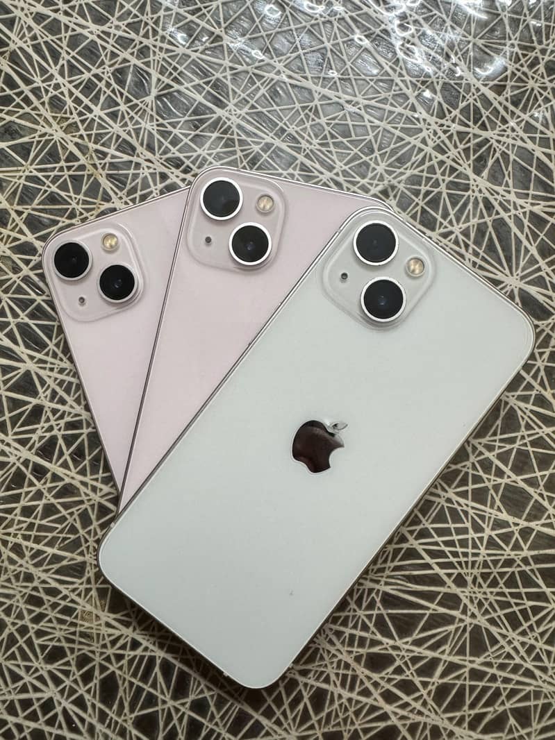 Apple iPhone 13 0
