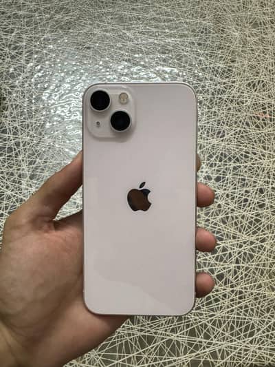 Apple iPhone 13