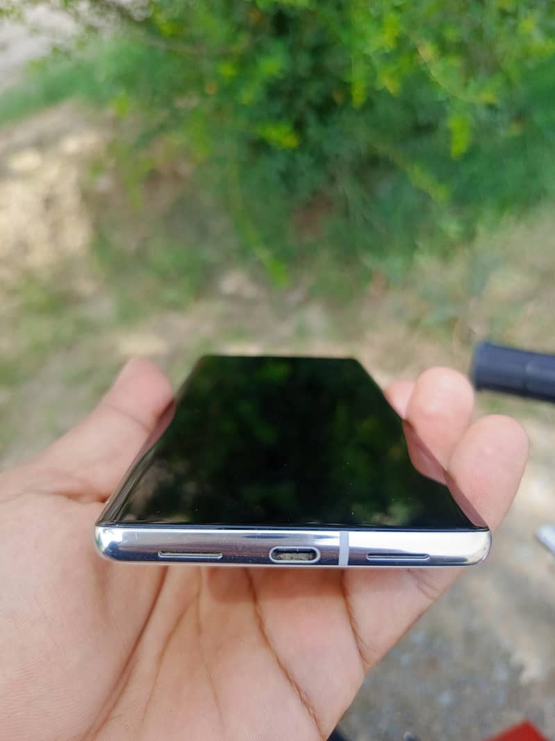 Google Pixel 7 Pro 6