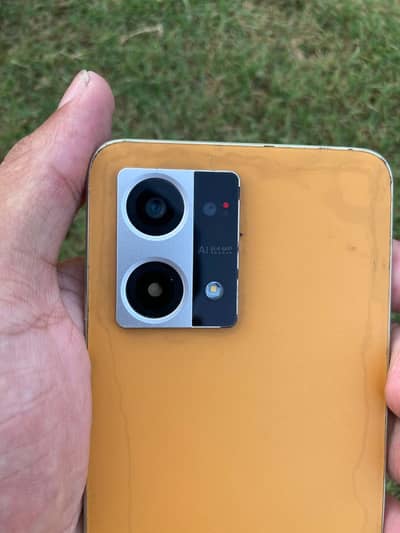 OPPO F21 Pro