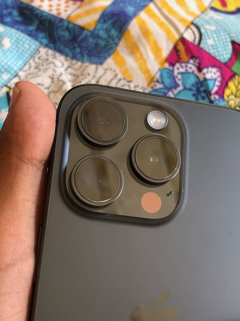 Apple iPhone 15 Pro 6