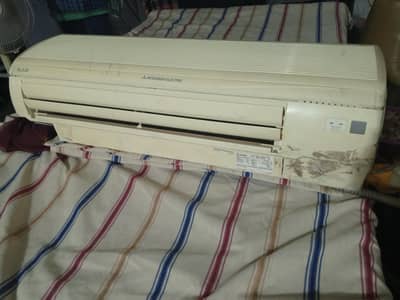 1 ton split ac Rs 32000