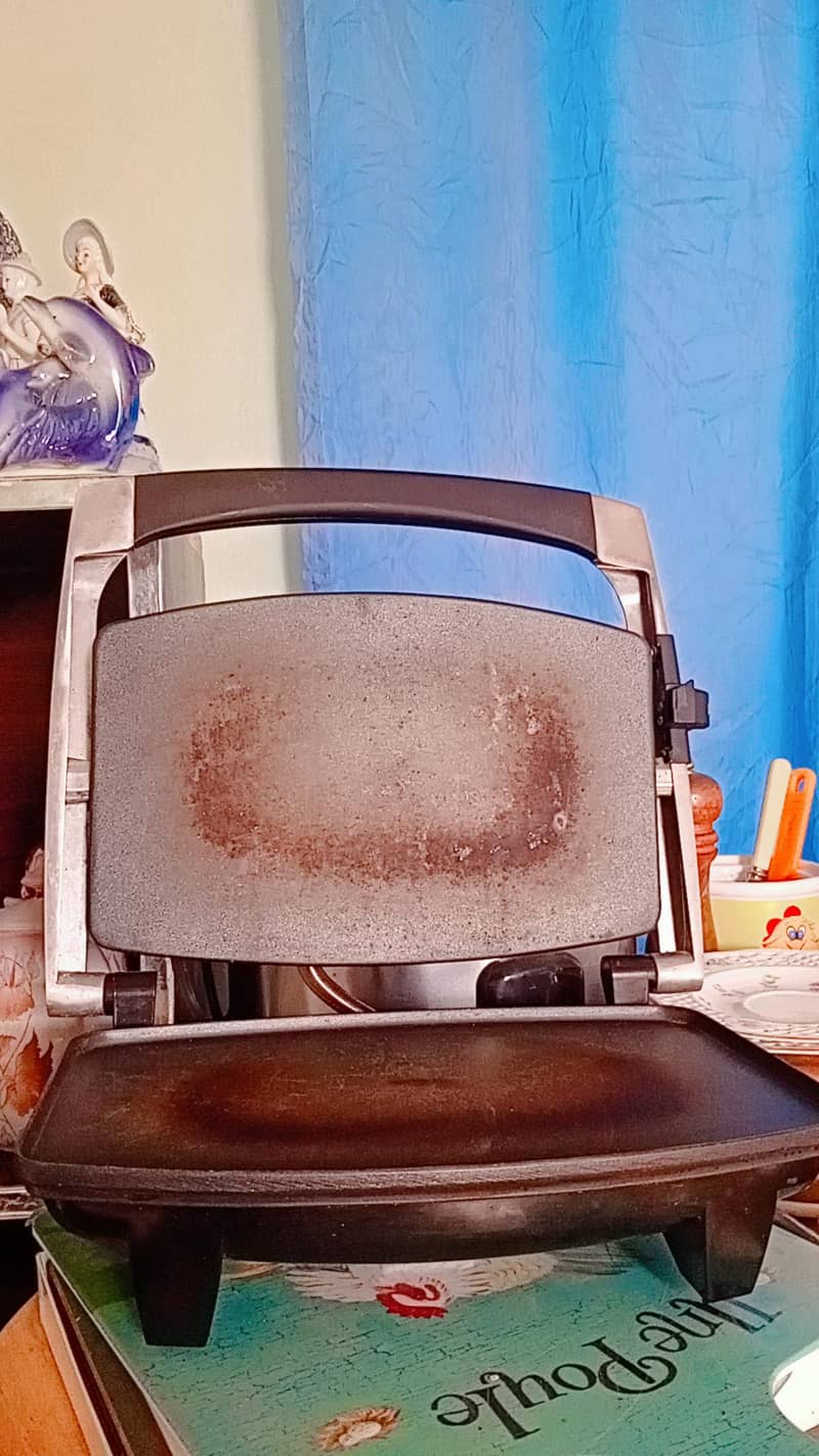 Sandwich maker Toaster 1