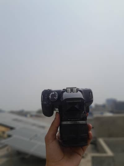 canon 450d with 18/55 all asseries