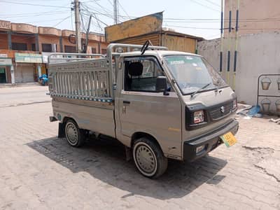 Suzuki Ravi 2010