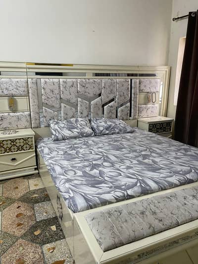 Bed-Dressing-Showcase-Dressing Table-Without Mattress