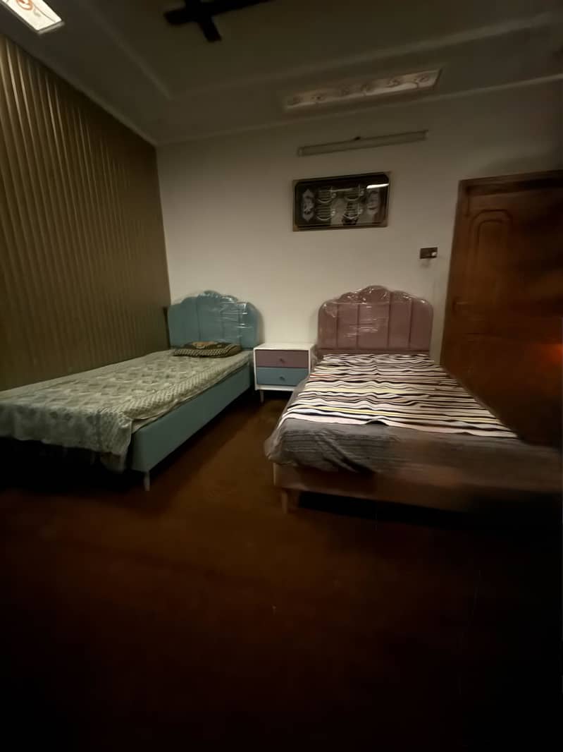 2 Single Bed With Side Table 0