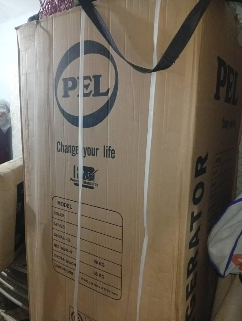 Refrigerator Medium size 0