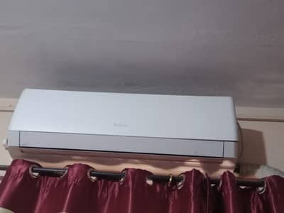 Gree Split Ac GS-24 PITH2W