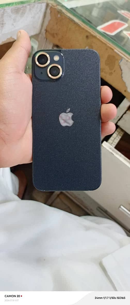 Apple iPhone 13 4