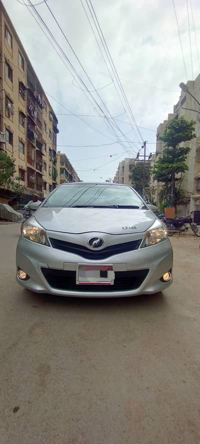 TOYOTA VITZ 2014 / 2017