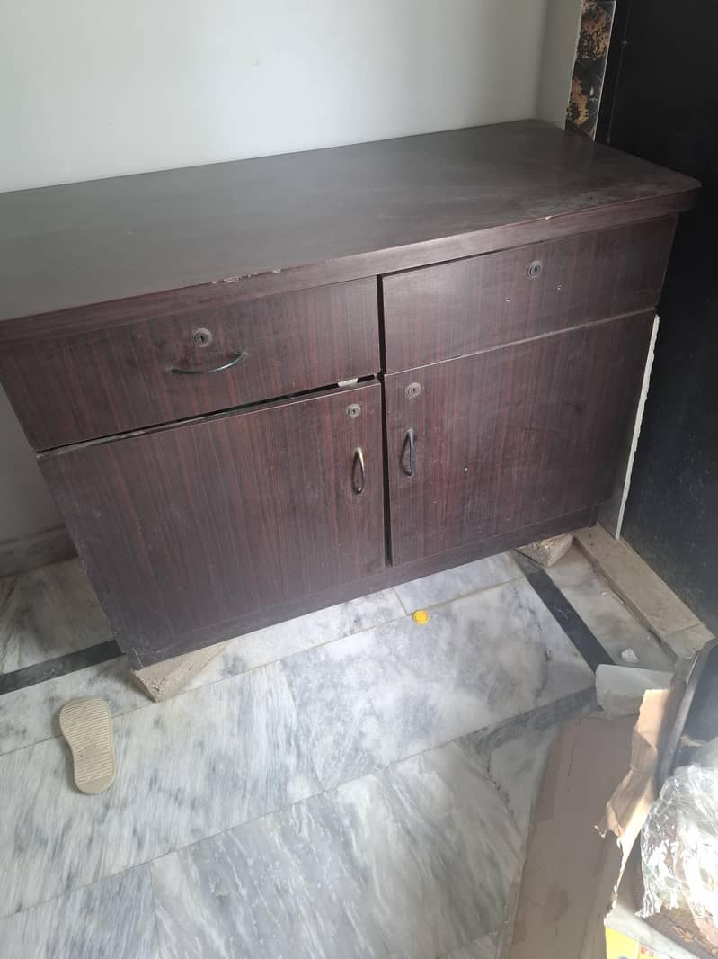 side table 0