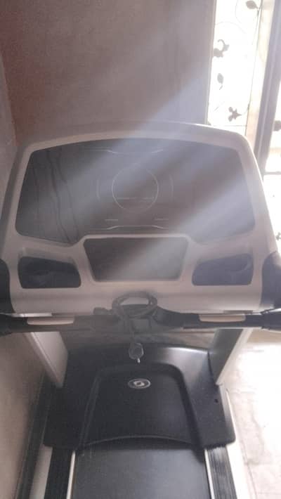 Treadmill like new machine