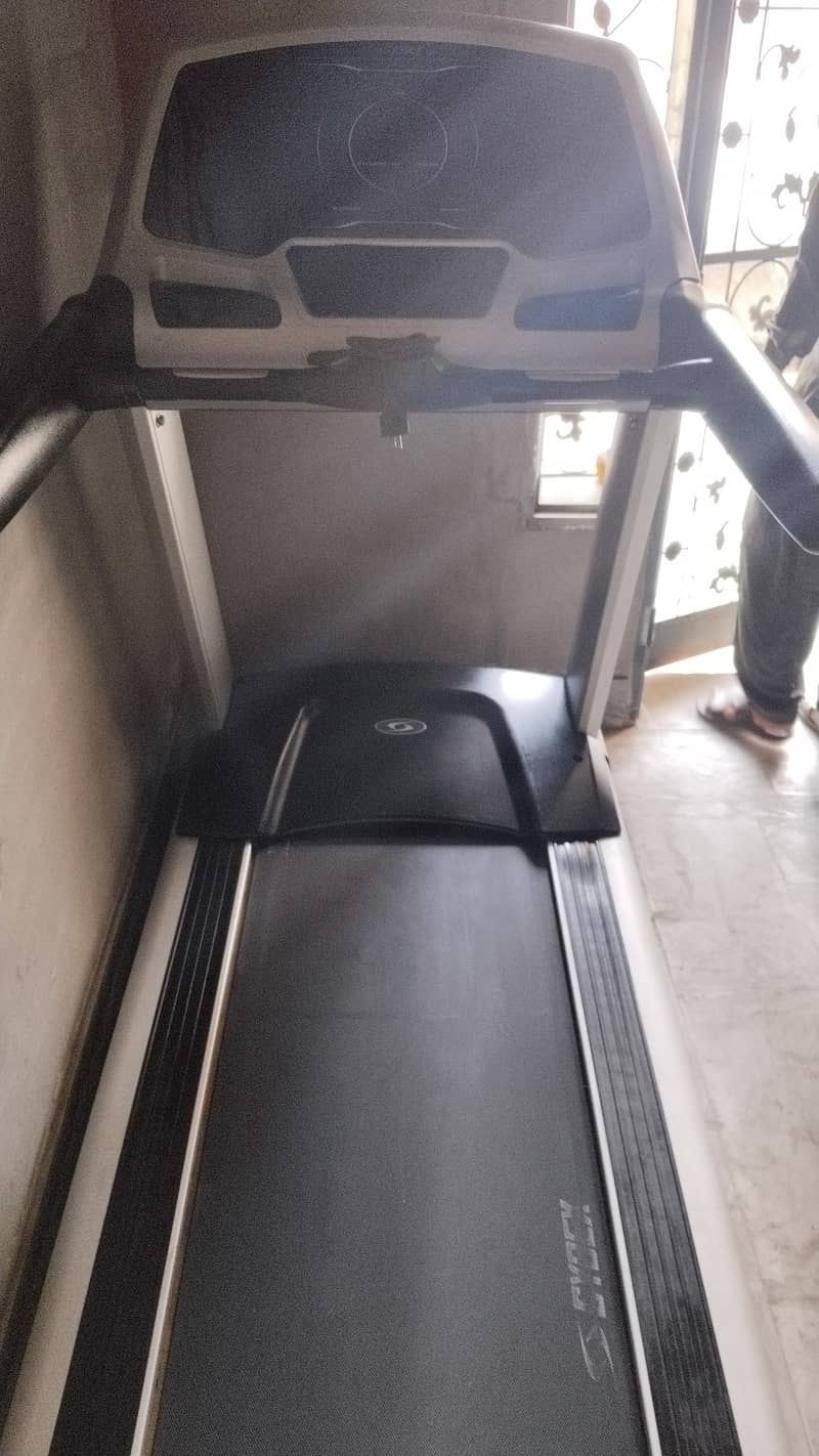 Treadmill like new machine 1