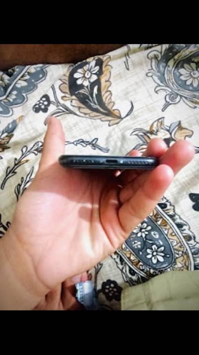 Apple iPhone SE