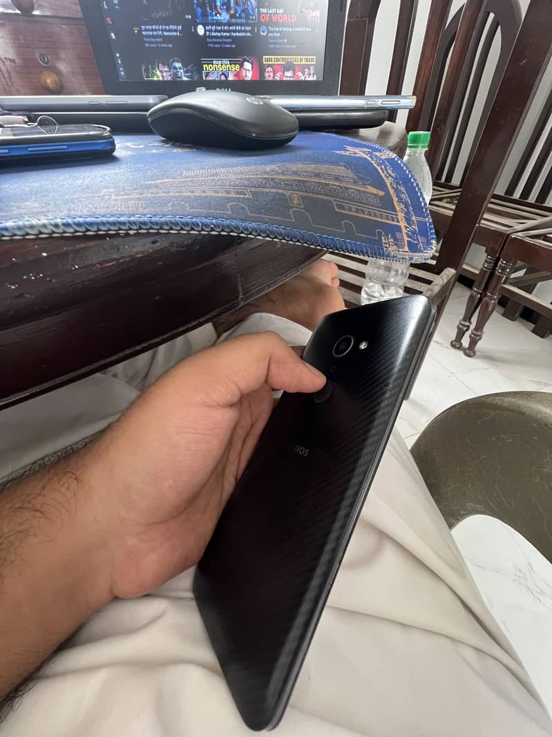 Sharp Aquos Zero 6
