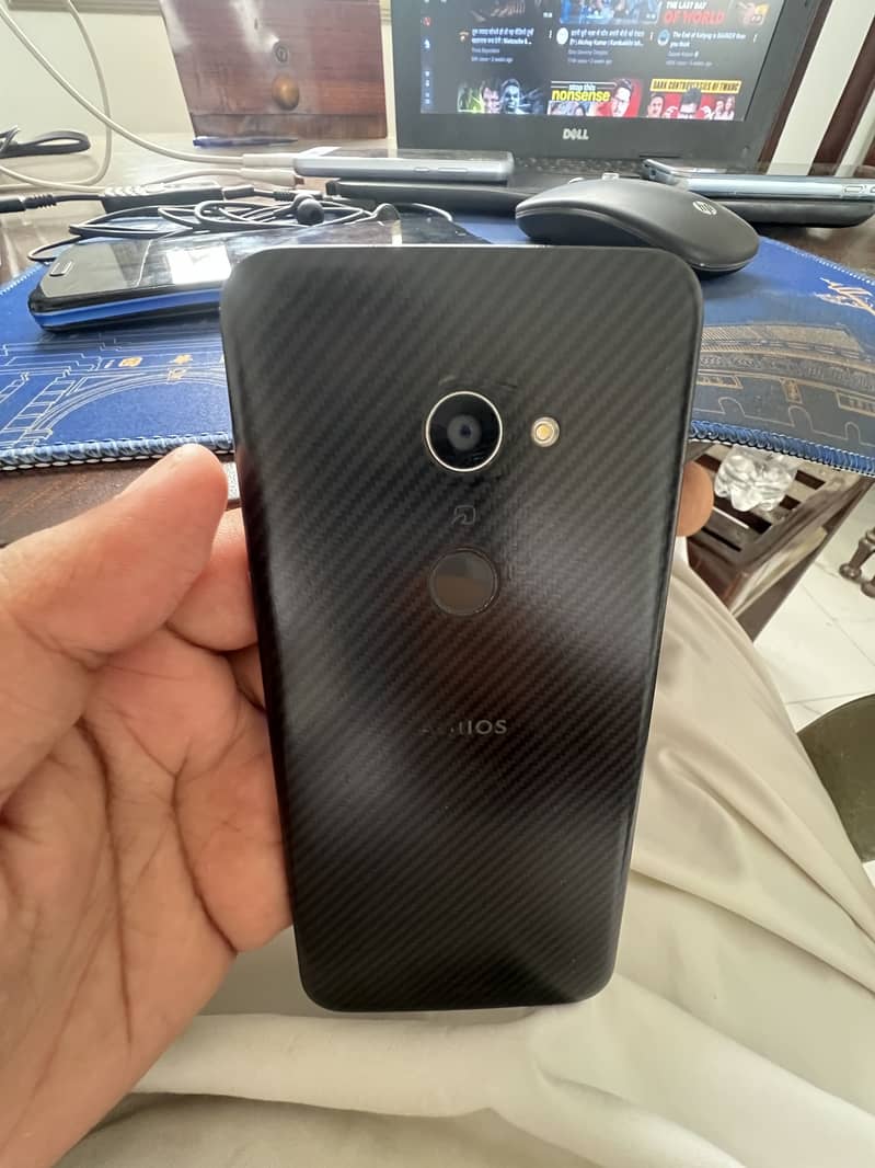 Sharp Aquos Zero 10