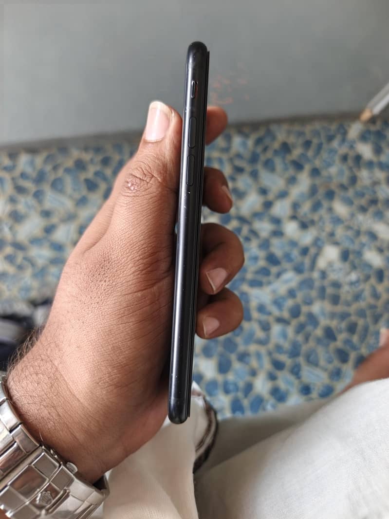 Apple iPhone SE 3