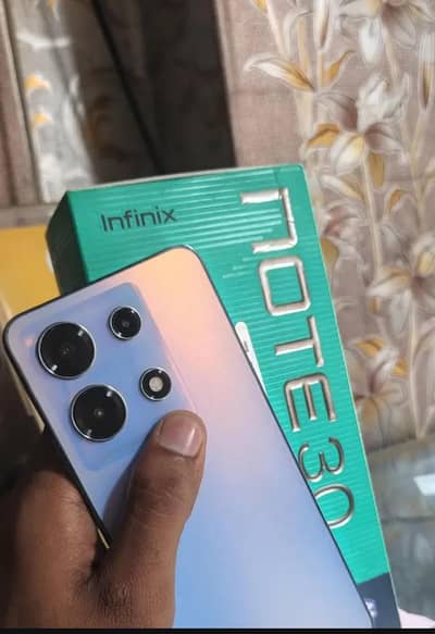 Infinix Note 30