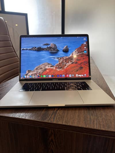 Macbook Pro 15-inch, 2017