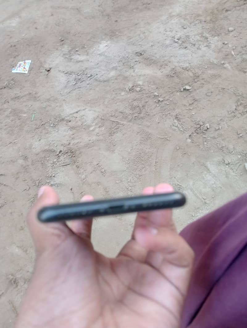 Apple iPhone SE 0