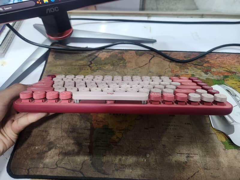 Logitech Wireless Mechanical Keyboard 5