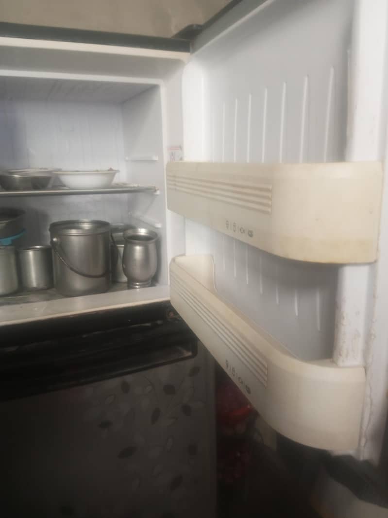 استعمال شدہ فریزر برائے فروخت – بہترین کنڈیشن 3