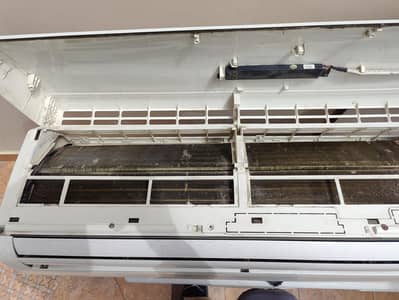 Tcl 1.5 ton heat & cool ac