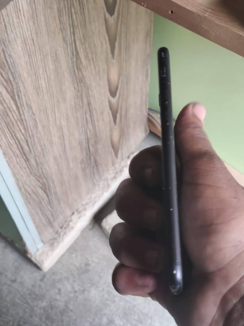 Apple iPhone 7 6