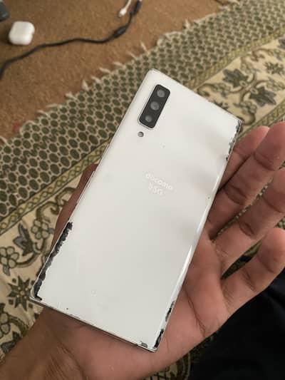 Docomo Arrors F52