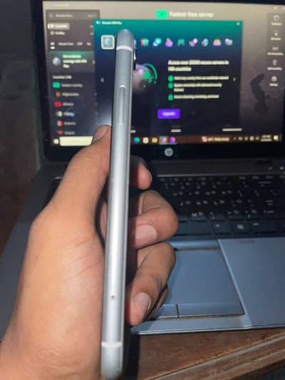 Apple iPhone XR