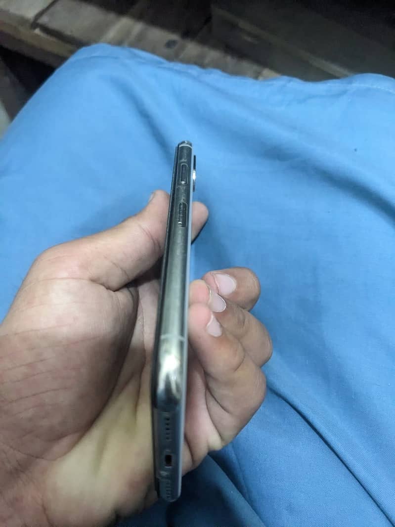 Apple iPhone X 1