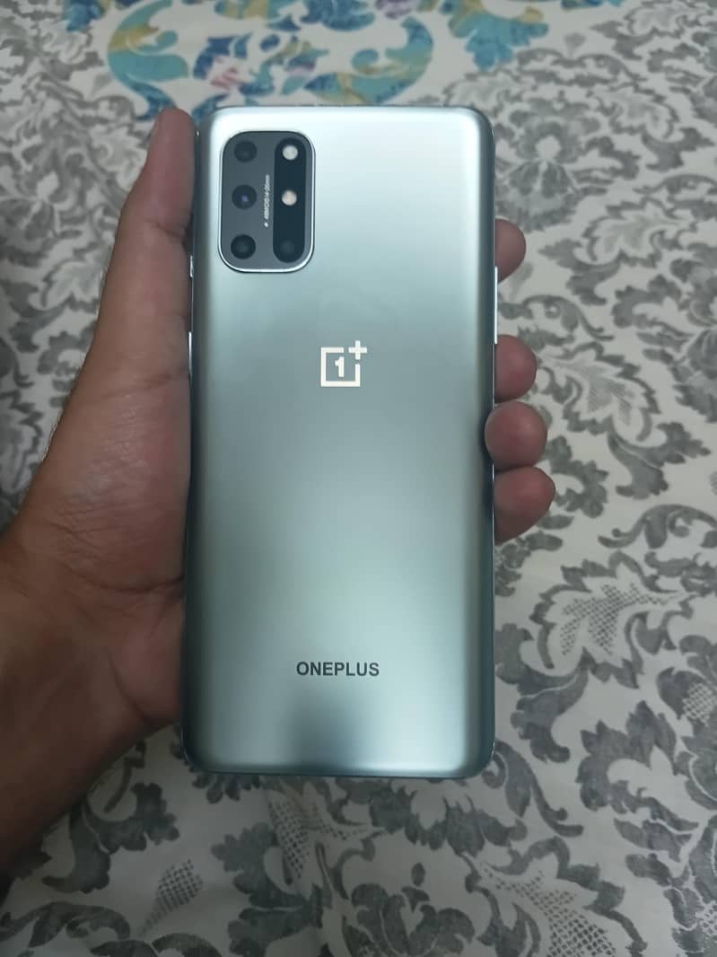 One Plus 8T 4