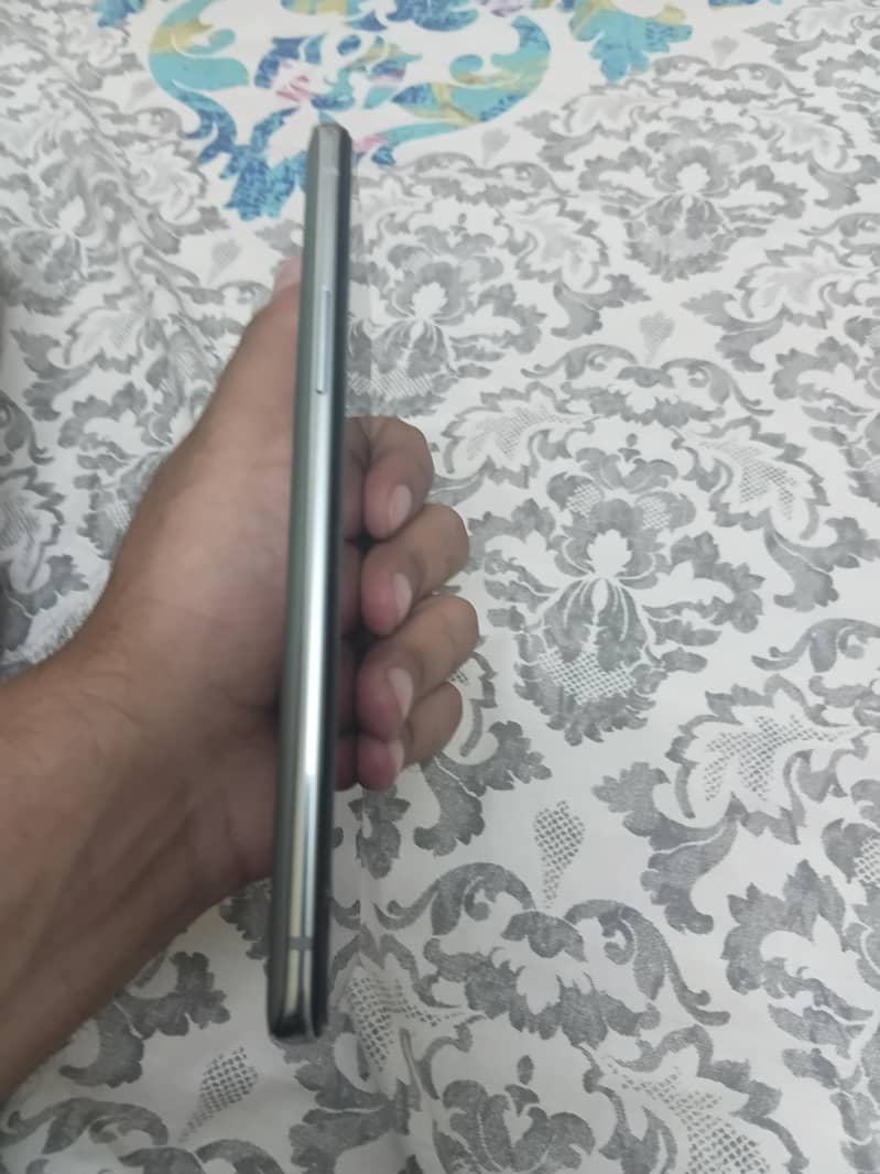 One Plus 8T 5