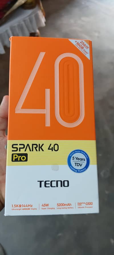 Tecno spark 40 pro