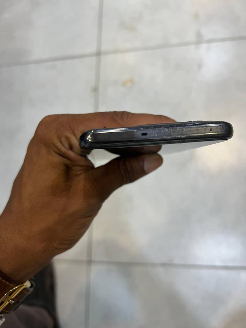 One Plus 10T 3