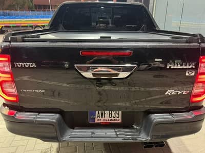 Revo roco trunk shutter dual lock
