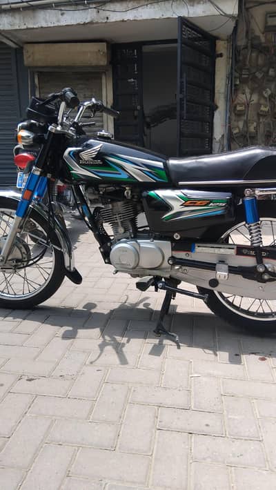 Honda 125 2023 antique piece