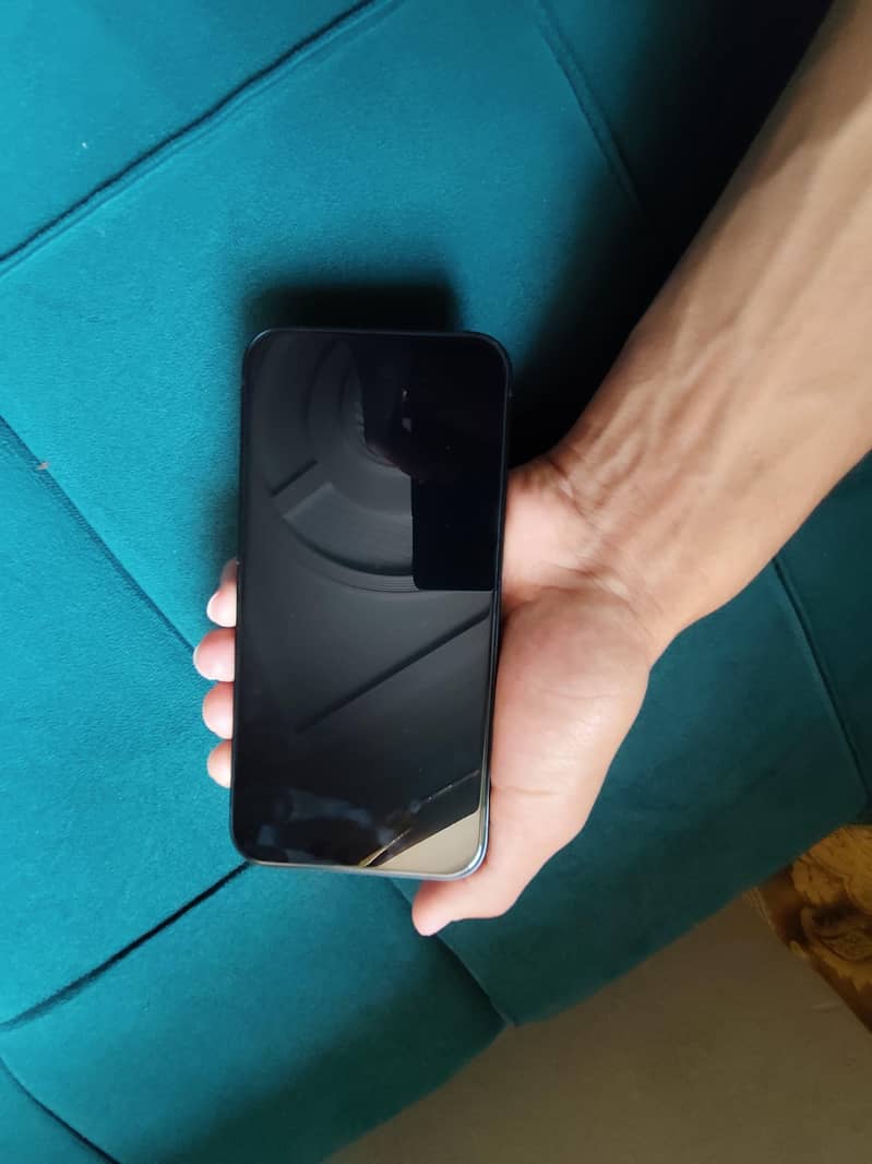 Apple iPhone 13 3