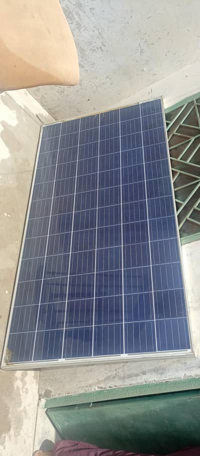 330 watt penal all ok 2 rom coler aram sy chala ta hai 24 volt