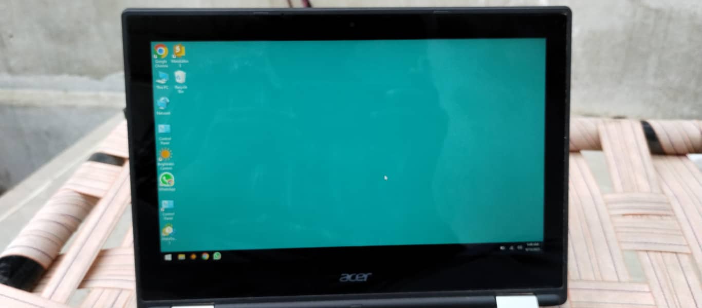 lap top+ touch screen 3