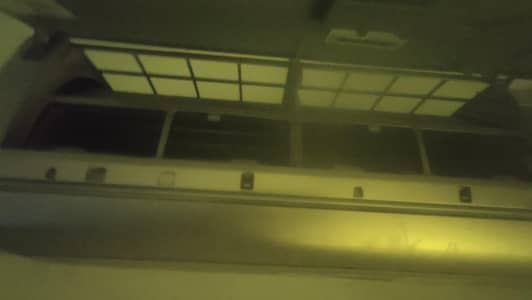 DC inverter 1 season used at Rahim yar khan punjab