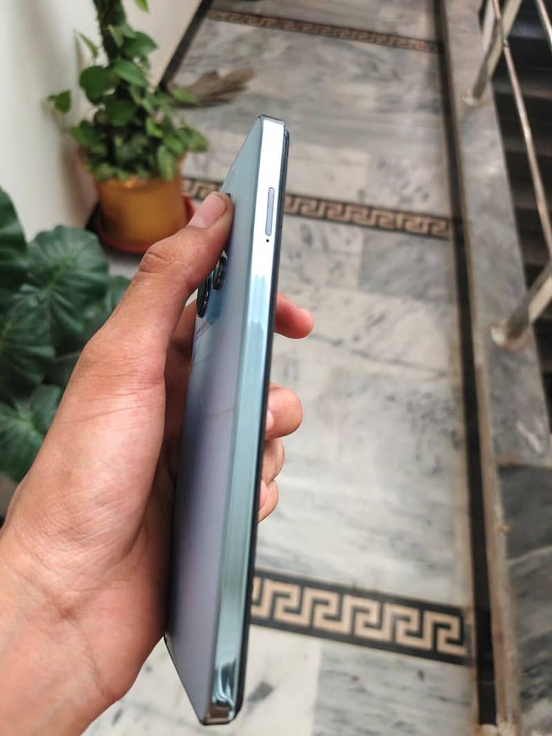 Infinix Note 30 1