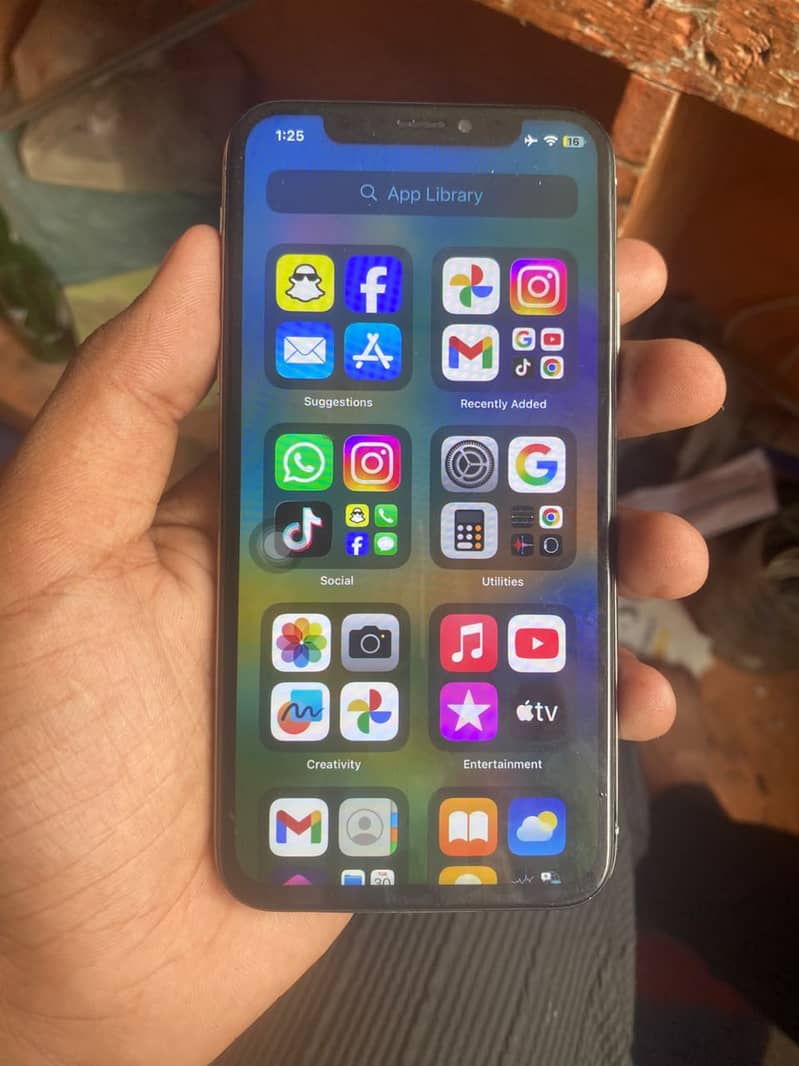Apple iPhone X 0