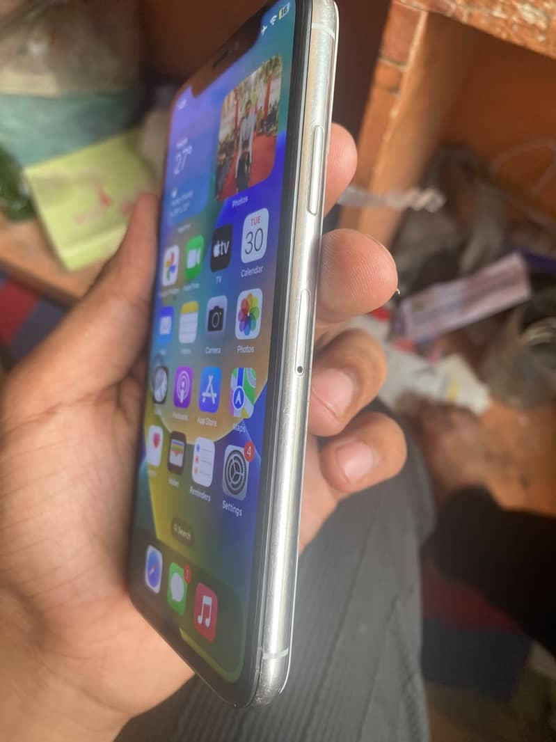 Apple iPhone X 2