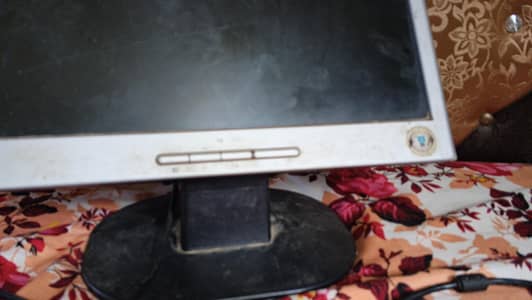 Hp 17 inch LCD Model 1702 Condition OK